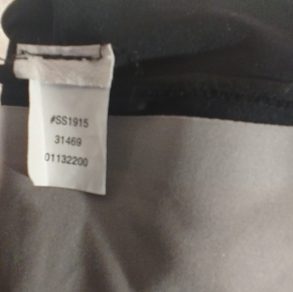 Spanx Oncore XL High Waist Mid Thigh Bottom Shaper Shorts Black - Picture 5 of 13